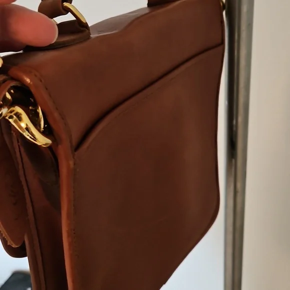 Georgetown Leather Design Bag - Picture 9 of 15